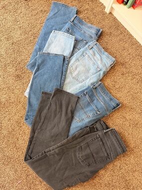 Bundle of Men’s 32x32 Jeans